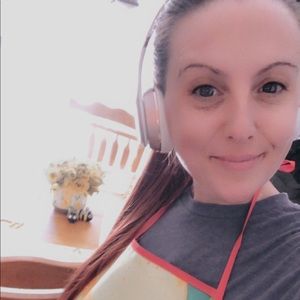 Meet your Posher, Rebecca